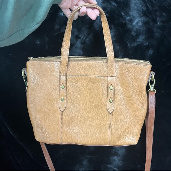 Fossil Tan Leather Crossbody Bag - Picture 1 of 7